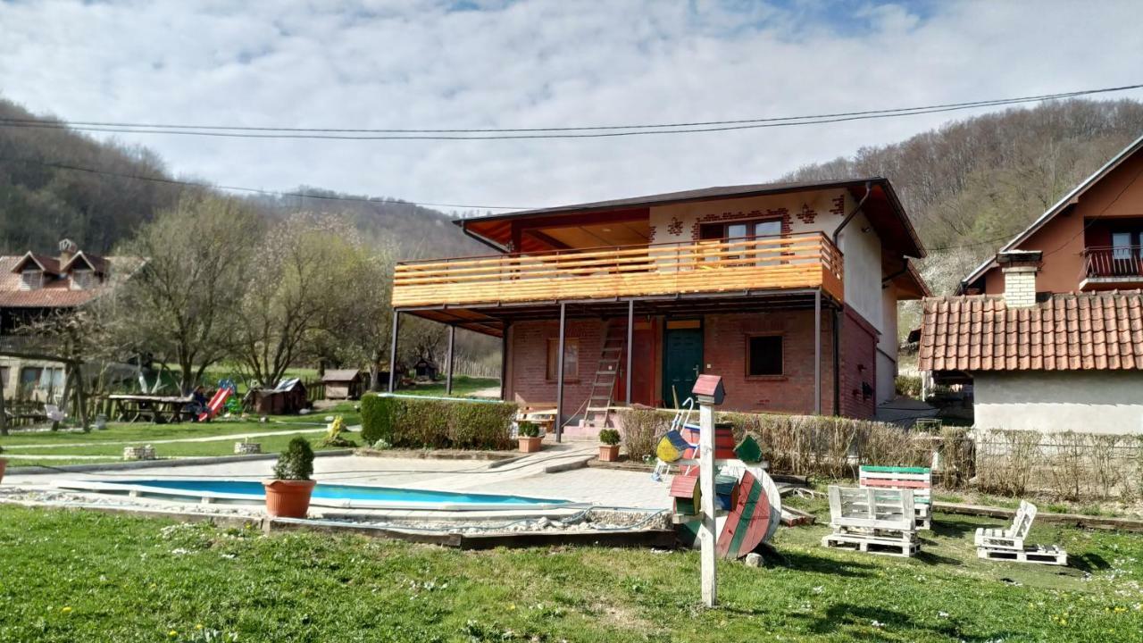 Country House Lozanjska Terasa Pension Buitenkant foto